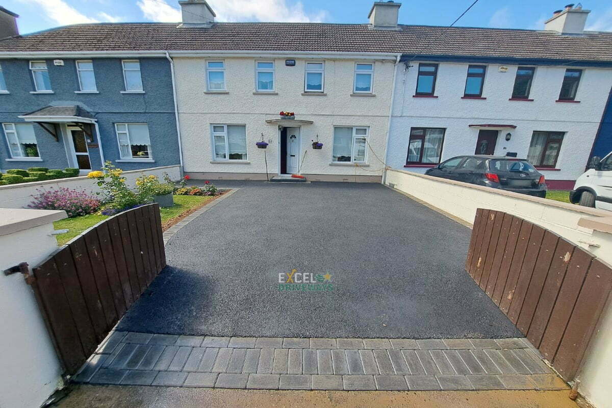 Stone Mastic Asphalt Driveway with Slane Brick Borderline in Turners Cross Cork City 3