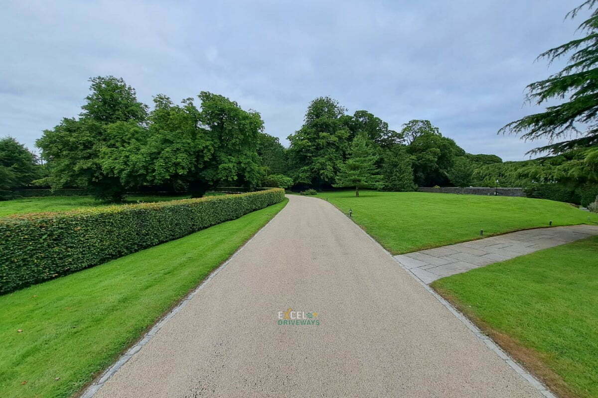 Driveway with Tar and Golden Gravel Chippings in Limerick, Co. Limerick