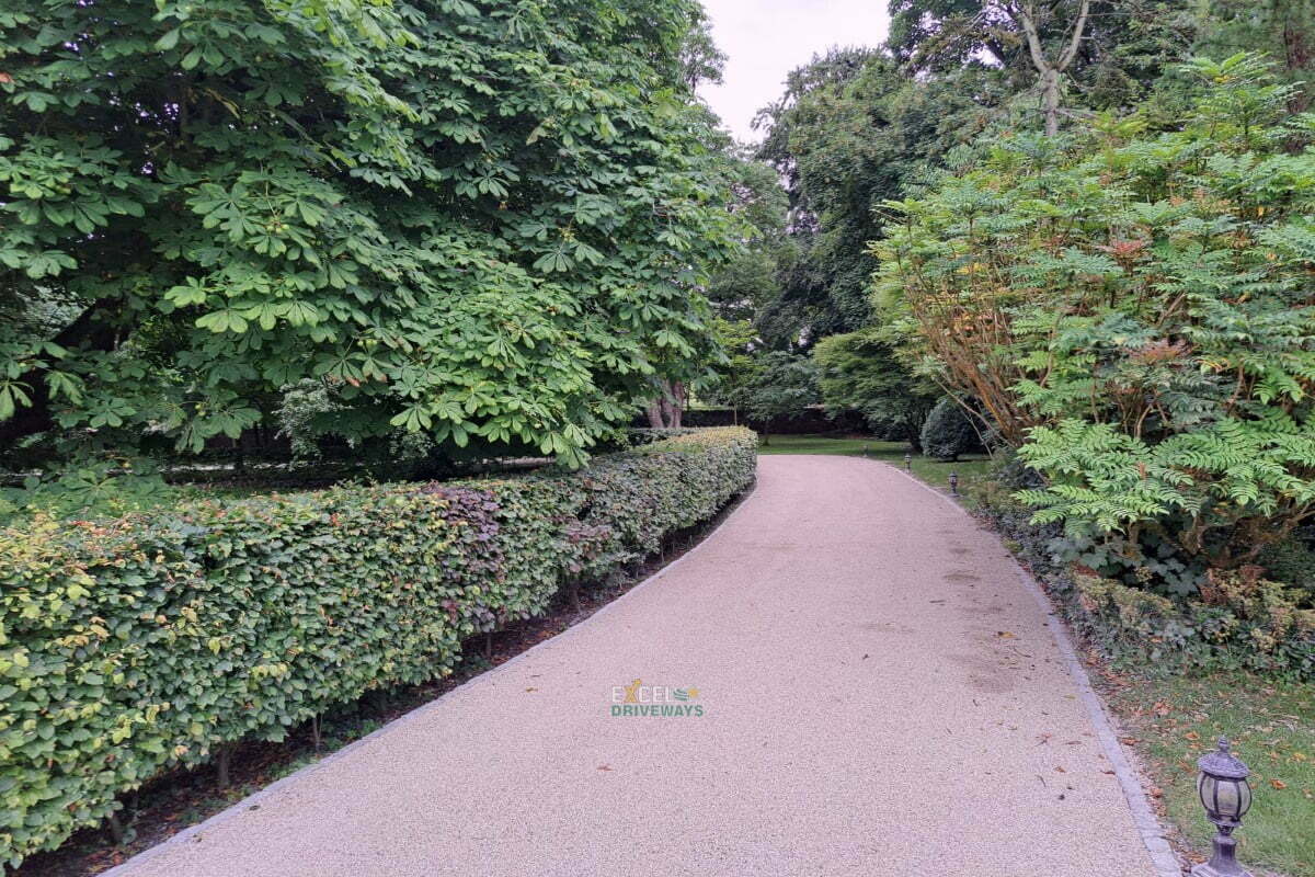 Driveway with Tar and Golden Gravel Chippings in Limerick, Co. Limerick