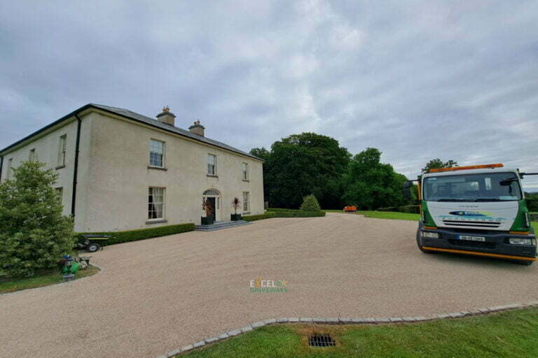 Driveway with Tar and Golden Gravel Chippings in Limerick, Co. Limerick