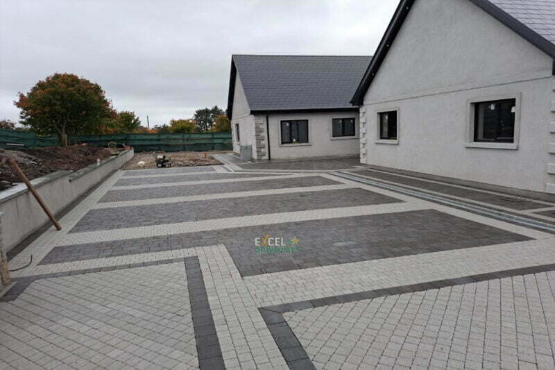 Driveway and Patio with Kilsaran Slate Paving and Lismore Granite Setts in East Cork (10)