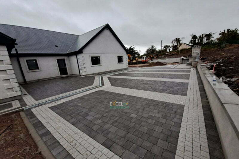 Driveway and Patio with Kilsaran Slate Paving and Lismore Granite Setts in East Cork (4)