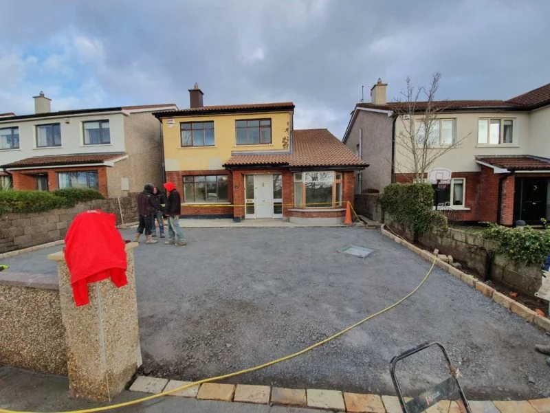 Asphalt Driveway with Sandstone borders in Rossbrook (1)