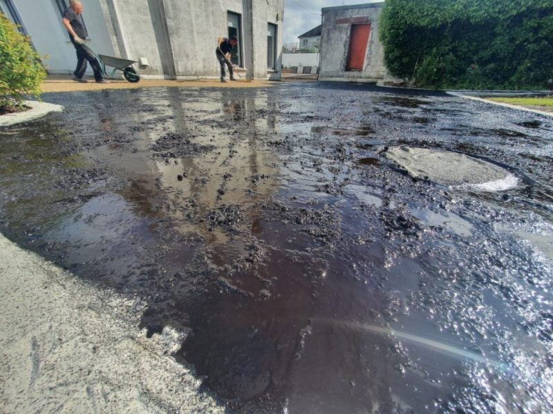 Hot Tar and Chip Driveway in The Lough, Cork