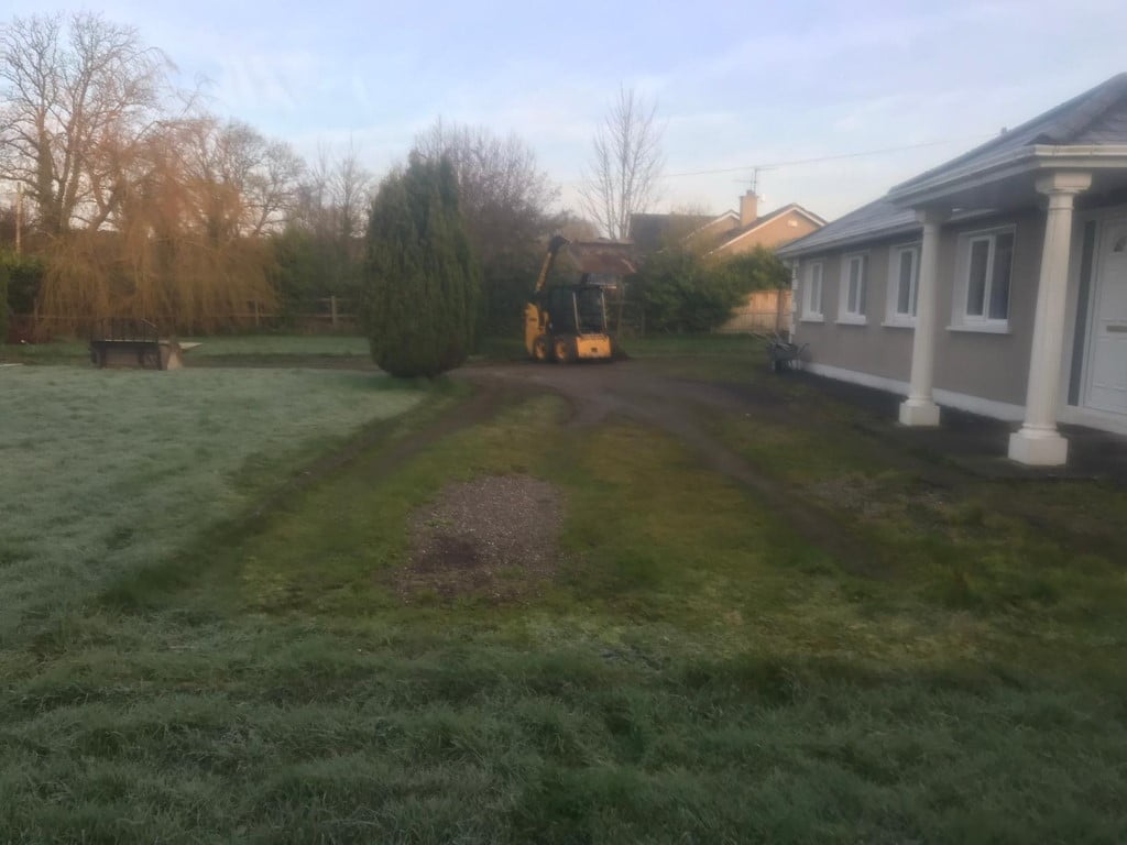 Hot Tar and Chipping Driveway in Mallow, Co. Cork - Excel ...