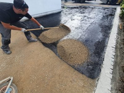 Tar and Chipping For Driveways (2) Tar and Chipping For Driveways (2)